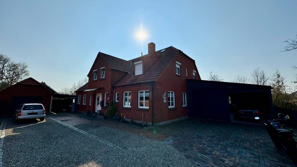 Mehrfamilienhaus zum Kauf 595.000 € 9 Zimmer 240 m² 1.114 m² Grundstück Garding 25836