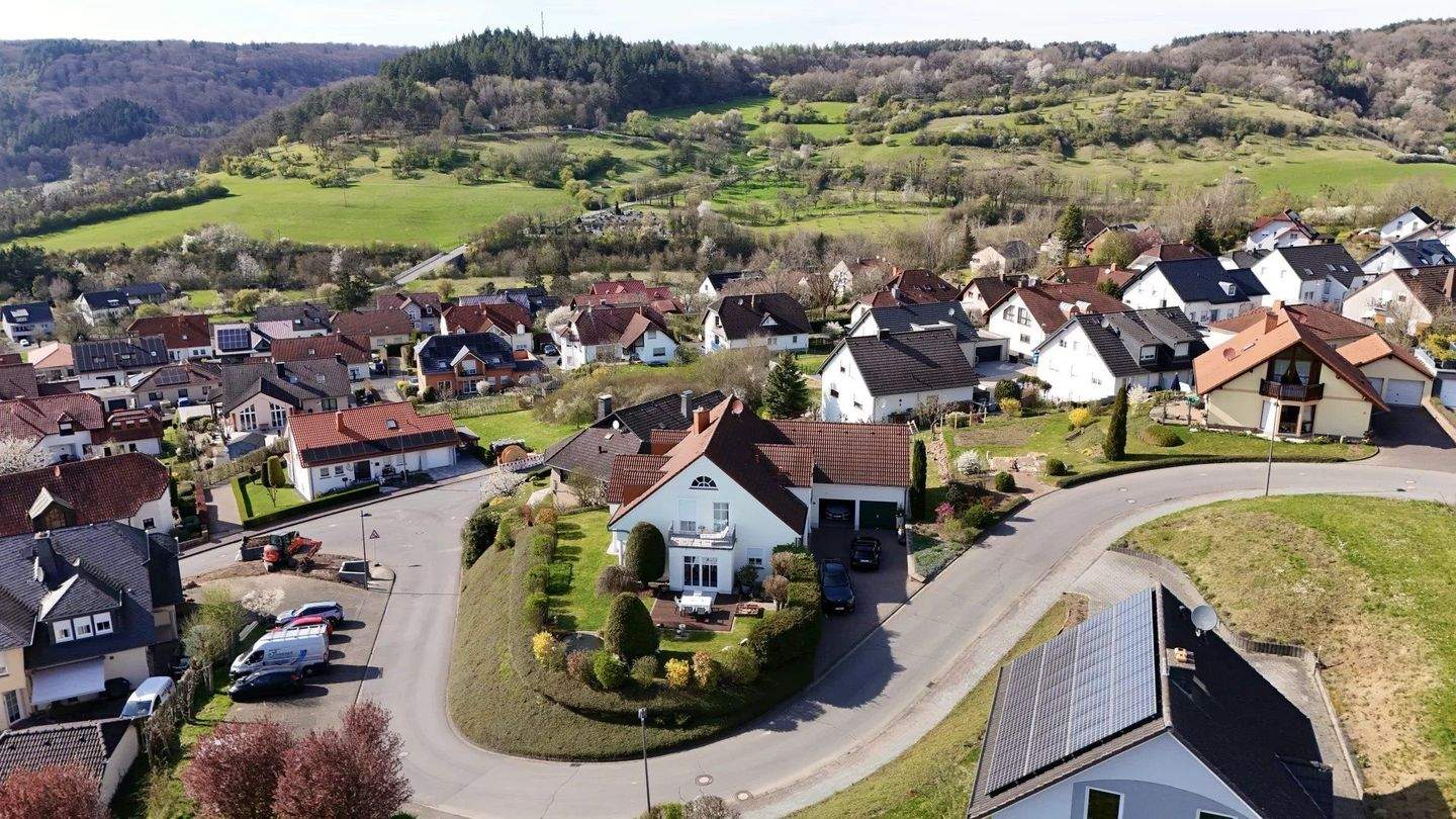 Immobilie in Irrel - Architektenhaus in Bestlage - Bild 2