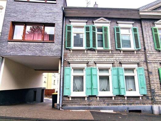 Mehrfamilienhaus zum Kauf 289.000 € 9 Zimmer 251 m² 420 m² Grundstück Solingen-Mitte Solingen 42655