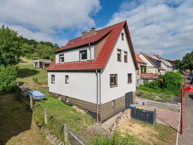 Einfamilienhaus zum Kauf 235.000 € 5 Zimmer 135 m² 1.316 m² Grundstück Baumgarten 18 Stedtfeld Eisenach 99817