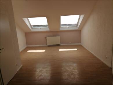Wohnung zur Miete 750 € 3,5 Zimmer 92,5 m² Geschoss 3/3 frei ab 01.09.2025 Essen 45307