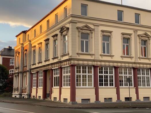 Mehrfamilienhaus zum Kauf als Kapitalanlage geeignet 62 Zimmer 1.520 m² 1.327 m² Grundstück Bad Arolsen Bad Arolsen 34454