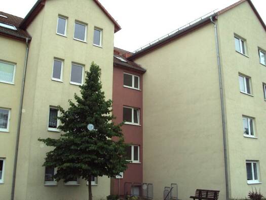 Wohnung zur Miete 289 € 2 Zimmer 50,9 m² 2. Geschoss frei ab 16.07.2026 Lutherplatz 8b Innenstadt Riesa 01589