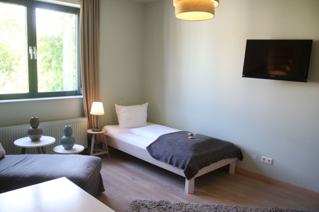 Wohnung zur Miete Wohnen auf Zeit 1.490 € 1 Zimmer 26 m²<br/>Wohnfläche 12.10.2024<br/>Verfügbarkeit Merianplatz Nordend - Ost Frankfurt am Main 60316