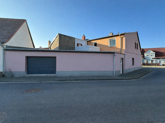 Reihenmittelhaus zum Kauf 125.000 € 4 Zimmer 100 m² 135 m² Grundstück Jeßnitz 06800