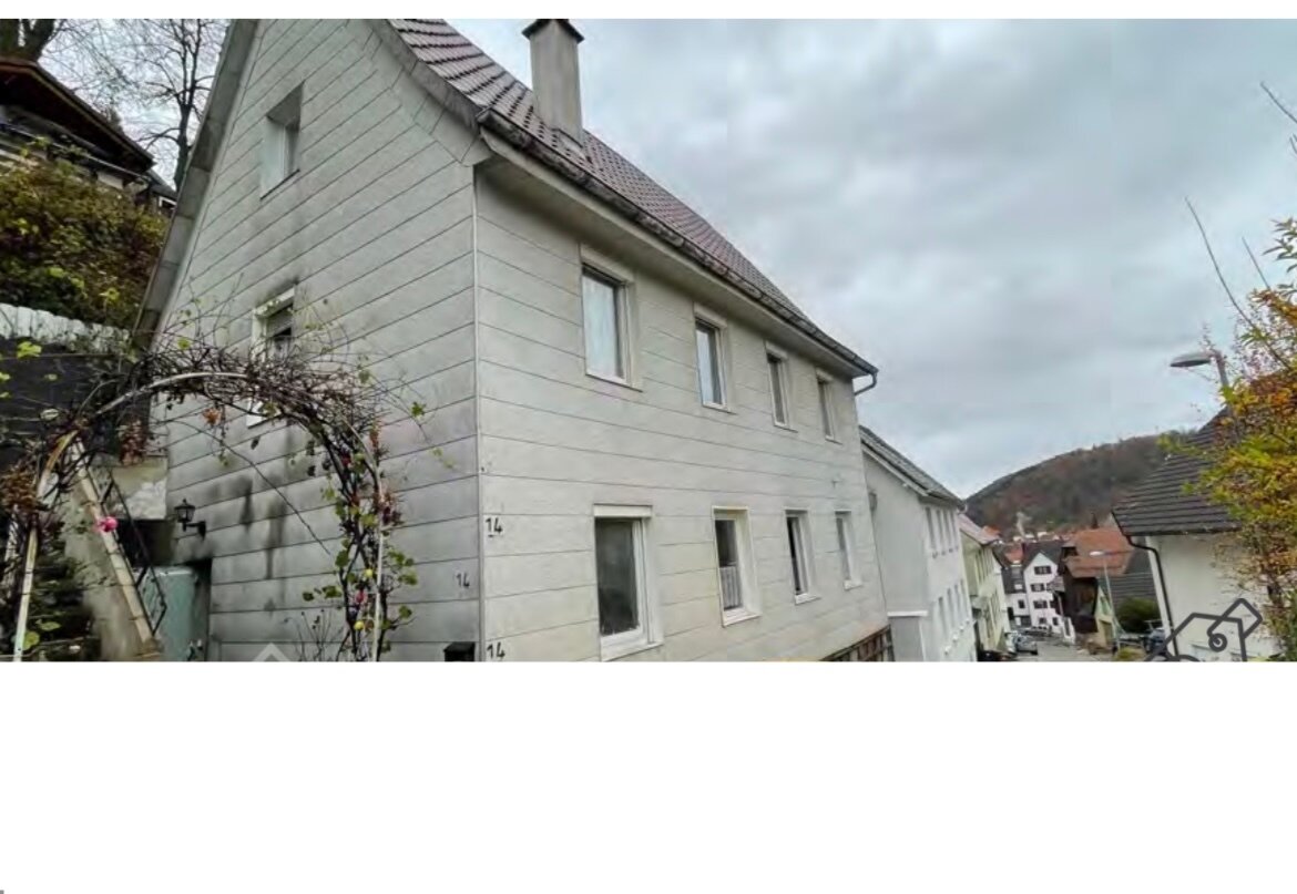 Einfamilienhaus zum Kauf 95.000 € 4 Zimmer 83 m²<br/>Wohnfläche 191 m²<br/>Grundstück ab sofort<br/>Verfügbarkeit Oberndorf Oberndorf am Neckar 78727