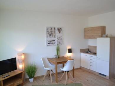 Studio zur Miete 370 € 1 Zimmer 35 m² Krummer Weg 2 Eschenbach Eschenbach i.d.OPf. 92676