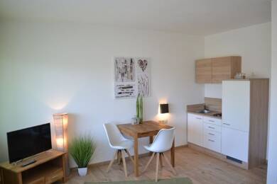 Studio zur Miete 370 € 1 Zimmer 35 m² Krummer Weg 2 Eschenbach Eschenbach i.d.OPf. 92676