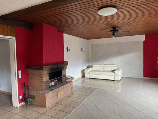 Haus zum Kauf 5 Zimmer 130 m² 310 m² Grundstück Wyhl 79369