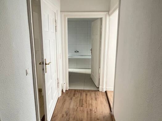Wohnung zur Miete 513 € 2 Zimmer 54 m² frei ab sofort Leipziger Straße 29 Innenstadt Halle (Saale) 06108
