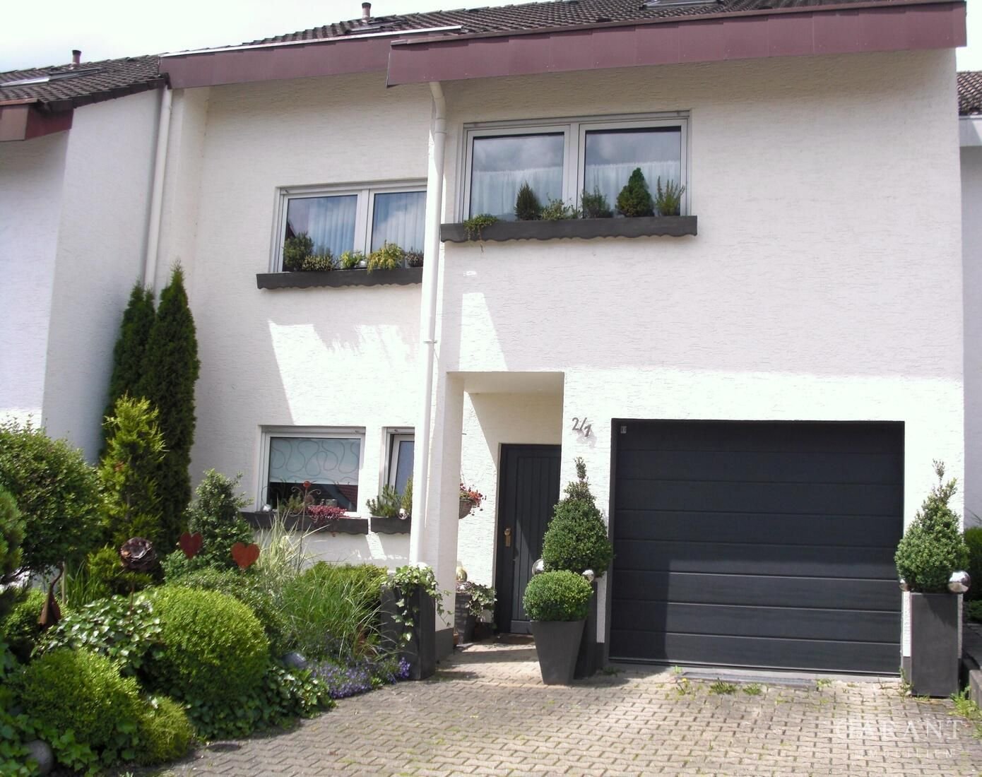 Reihenmittelhaus zum Kauf 329.000 € 4,5 Zimmer 145 m²<br/>Wohnfläche 254 m²<br/>Grundstück Bartholomä Bartholomä 73566