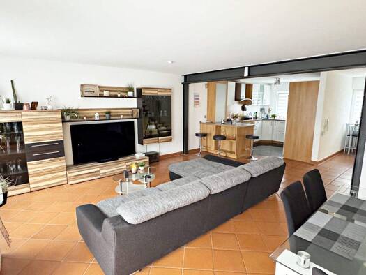 Reihenmittelhaus zum Kauf 549.000 € 5 Zimmer 149,9 m² 303 m² Grundstück frei ab 01.05.2026 Schelmenholz Winnenden 71364