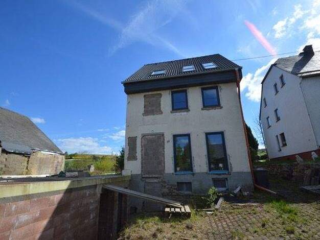 Einfamilienhaus zum Kauf 6 Zimmer 207 m² 1.499 m² Grundstück Kommen 54472