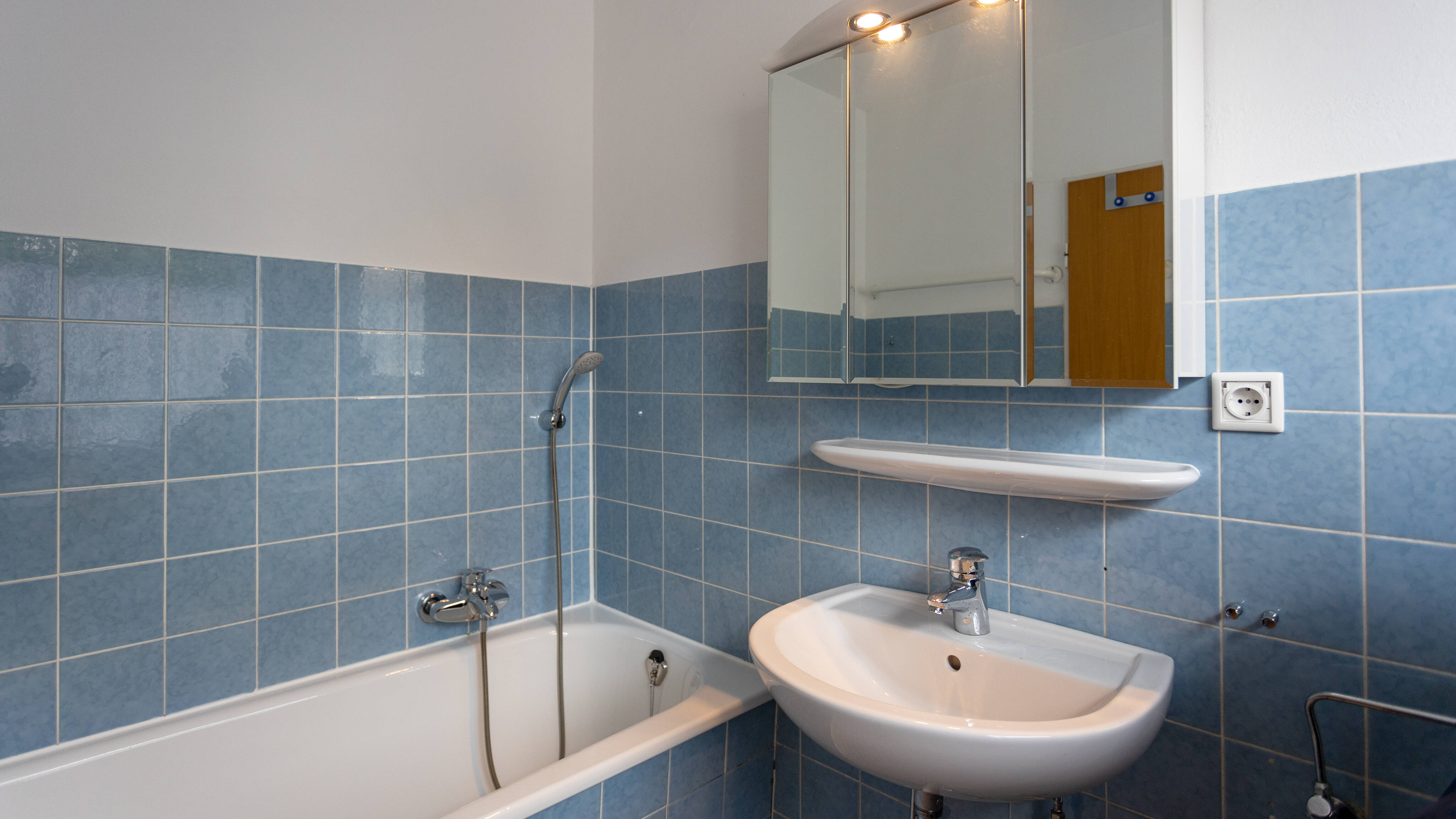 Property thumbnail 3