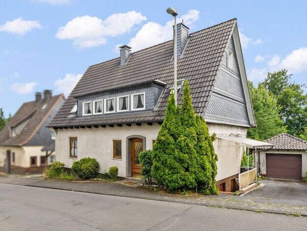 Einfamilienhaus zum Kauf 199.500 € 4 Zimmer 127,1 m² 428 m² Grundstück Attendorn Attendorn 57439