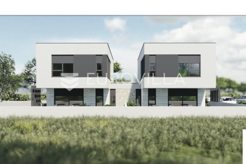 Haus zum Kauf 258.000 € 3 Zimmer 120 m²<br/>Wohnfläche Medulin center 52203