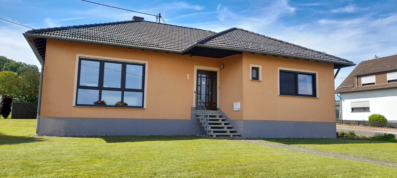 Bungalow zum Kauf provisionsfrei 285.000 € 5 Zimmer 135 m²<br/>Wohnfläche 725 m²<br/>Grundstück Selbach Nohfelden 66625