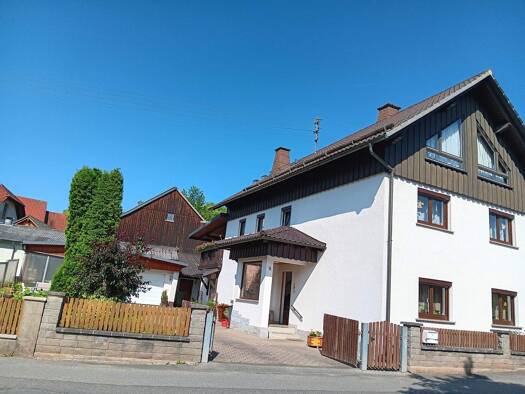 Mehrfamilienhaus zum Kauf 249.000 € 8 Zimmer 172 m² 499 m² Grundstück frei ab sofort Rothenkirchen Pressig 96332