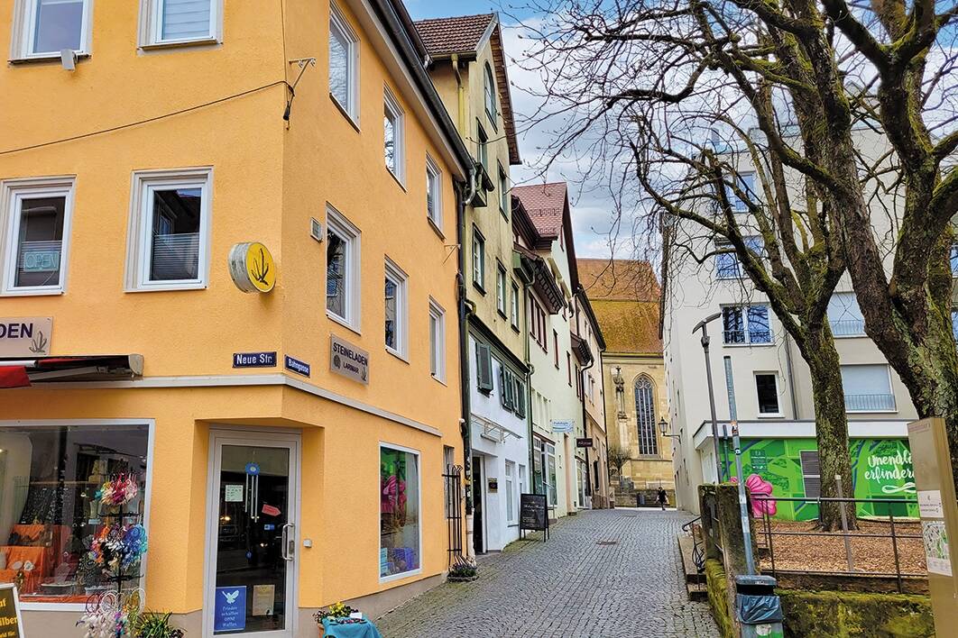 Immobilie in Schorndorf - Stadthaus mit 6 Einheiten und PKW-Stellplatz in Schorndorf - 20 km von Stattgart - voll vermietet - Bild 3