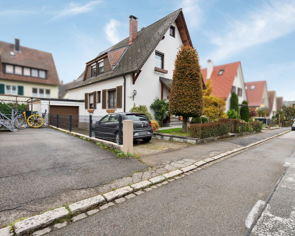 Einfamilienhaus zum Kauf 650.000 € 5 Zimmer 143,8 m²<br/>Wohnfläche 447 m²<br/>Grundstück Südstadt Villingen-Schwenningen 78050