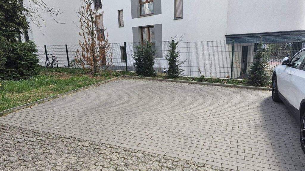 Stellplatz zur Miete provisionsfrei 120 € Röderbergweg 8 Ostend Frankfurt am Main 60314