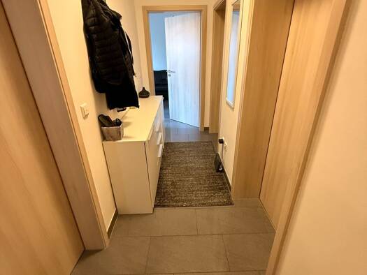 Wohnung zur Miete 600 € 2 Zimmer 59 m² Geschoss 1/3 frei ab sofort Kitzingen 97318