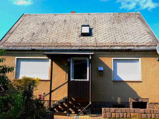 Haus zum Kauf 230.000 € 5 Zimmer 140 m² 1.000 m² Grundstück frei ab sofort Auerswalde Lichtenau 09244