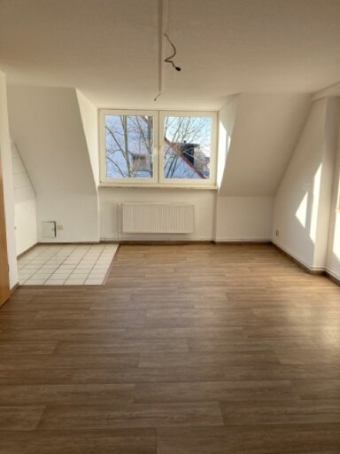 Wohnung zur Miete 274 € 2 Zimmer 40,2 m² 3. Geschoss Kirchstraße 31 Ziebigk 90 Dessau-Roßlau 06846