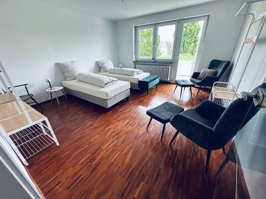 Wohnung zur Miete 1.300 € 3 Zimmer 109 m² Geschoss 1/2 frei ab 30.08.2026 Wilhelm-Doles-Straße 9 Eibelstadt 97246