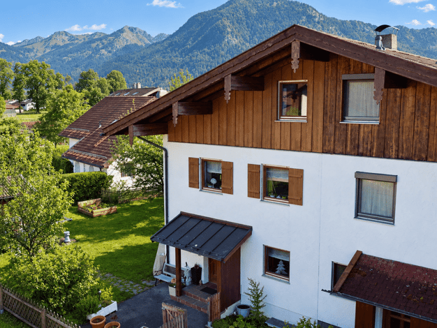 Doppelhaushälfte zum Kauf 699.000 € 7 Zimmer 183 m² 508,5 m² Grundstück frei ab 01.01.2027 Grassau Grassau 83224