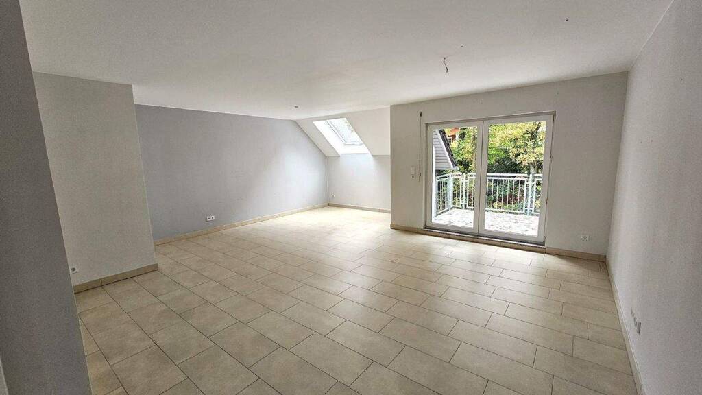 Wohnung zur Miete 900 € 3 Zimmer 96,7 m² 2. Geschoss In der Karlswies 1 Pluwig 54316