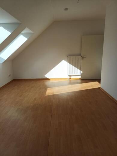 Wohnung zur Miete nur mit Wohnberechtigungsschein 423 € 2 Zimmer 66,3 m² Dachgeschoss, 2. Geschoss frei ab sofort Marktstraße Spenge Spenge 32139