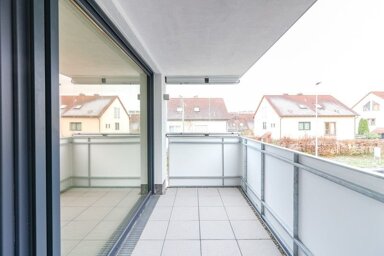 Wohnung zur Miete 1.260 € 3 Zimmer 82,9 m² 3. Geschoss frei ab 01.04.2025 Reutlinger Straße 74 Metzingen Metzingen 72555