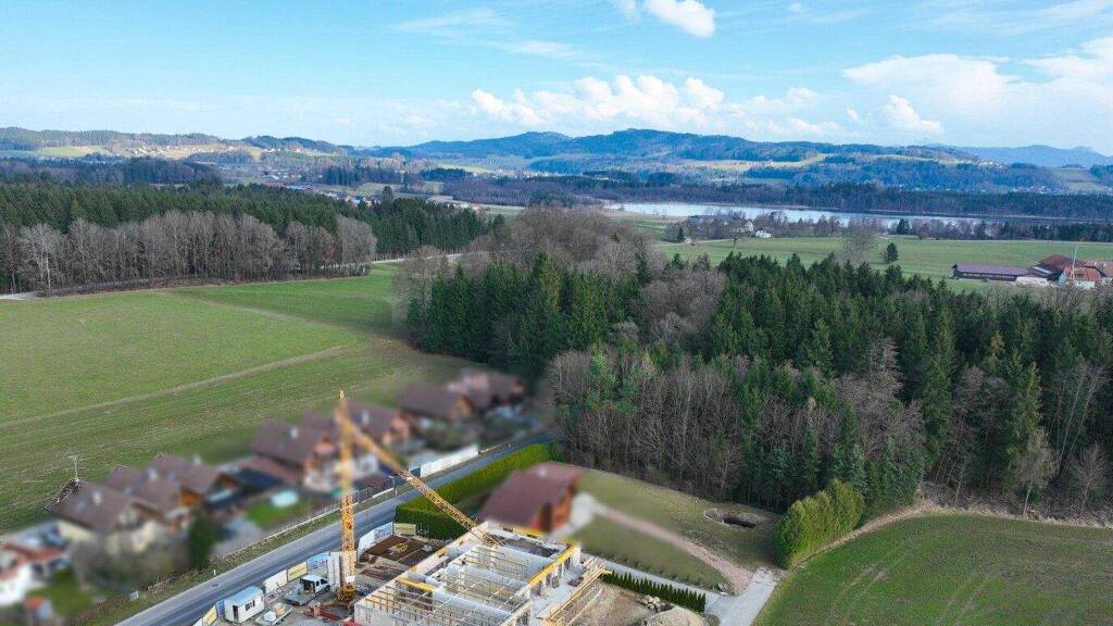 Wohnung zum Kauf - Erstbezug 467.000 € 3 Zimmer 79,8 m² EG Waldweg 8 Perwang am Grabensee 5166