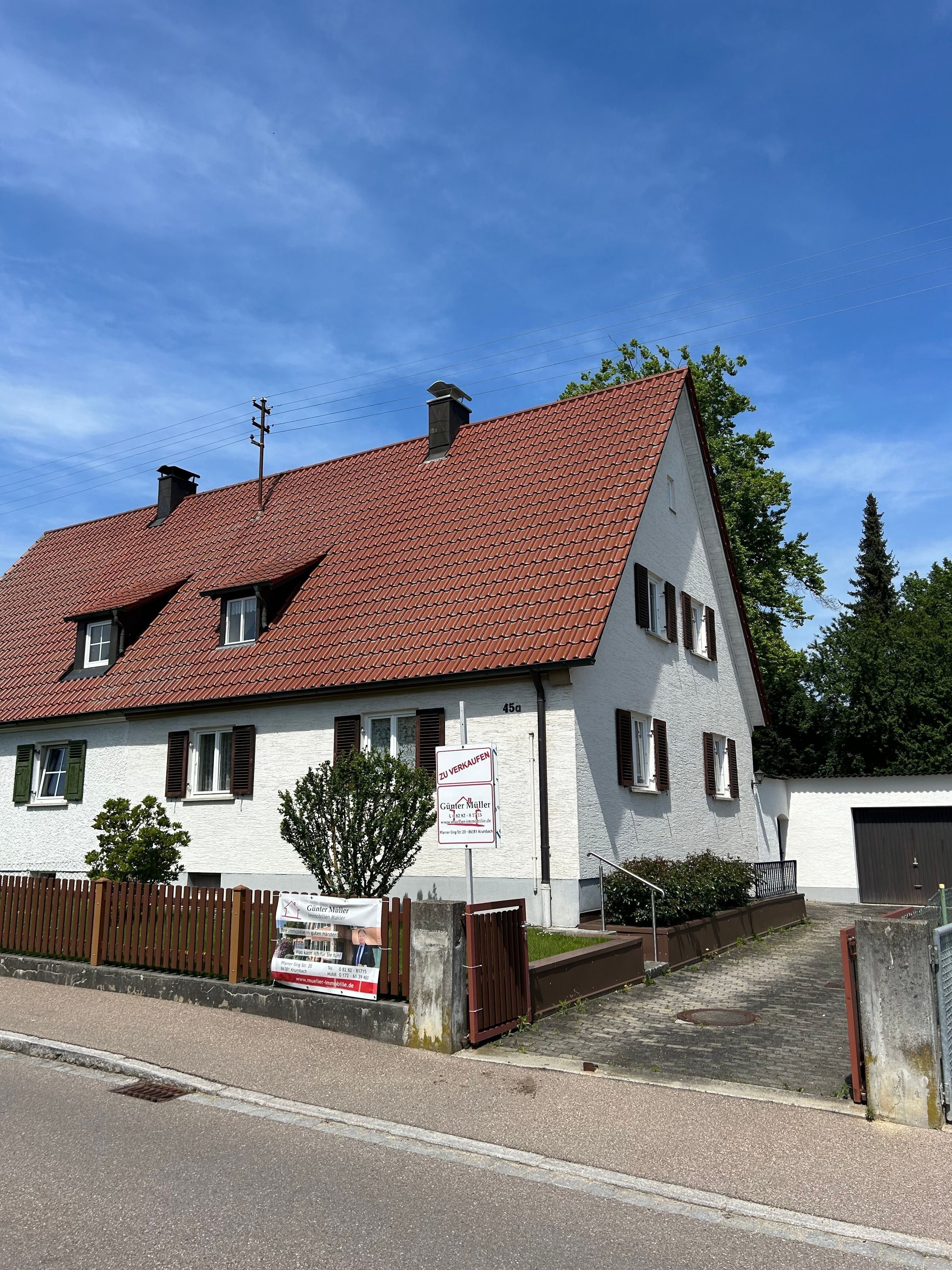 Doppelhaushälfte zum Kauf 240.000 € 5 Zimmer 100 m²<br/>Wohnfläche 418 m²<br/>Grundstück ab sofort<br/>Verfügbarkeit Michaelsstraße 45A Krumbach Krumbach (Schwaben) 86381