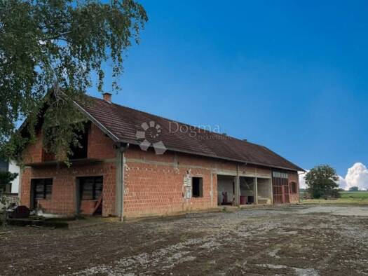 Haus zum Kauf 125.000 € 4 Zimmer 530 m² Suhopolje Suhopolje 33410