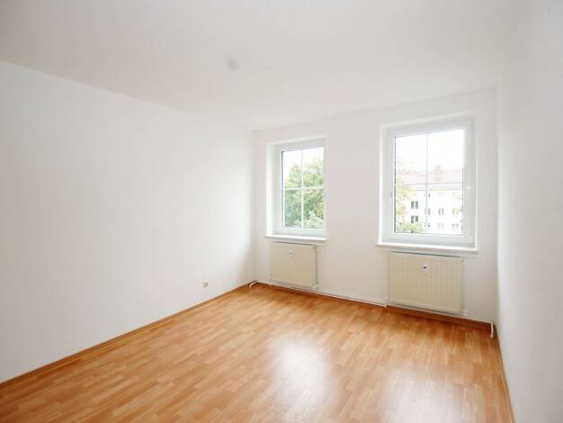 Wohnung zur Miete 250 € 2 Zimmer 46,4 m² 2. Geschoss frei ab 17.09.2026 Jößnitzer Straße 11 Jößnitz Plauen 08525