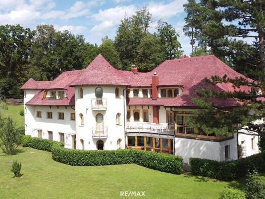 Einfamilienhaus zum Kauf 1.950.000 € 795 m² 12.901 m² Grundstück Dobl 8143