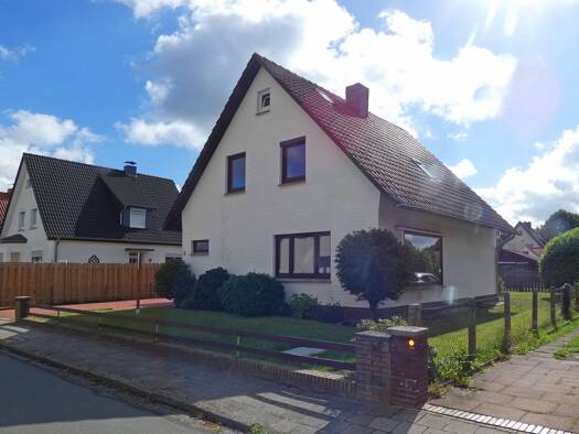 Einfamilienhaus zum Kauf 339.000 € 6 Zimmer 129 m² 577 m² Grundstück frei ab sofort Bassum Bassum 27211