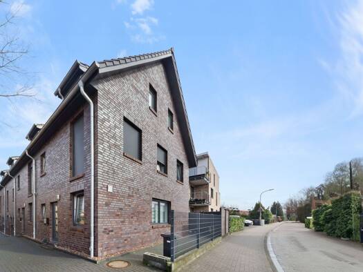 Reihenendhaus zum Kauf 415.000 € 4 Zimmer 120 m² 143 m² Grundstück Buxtehude 21614