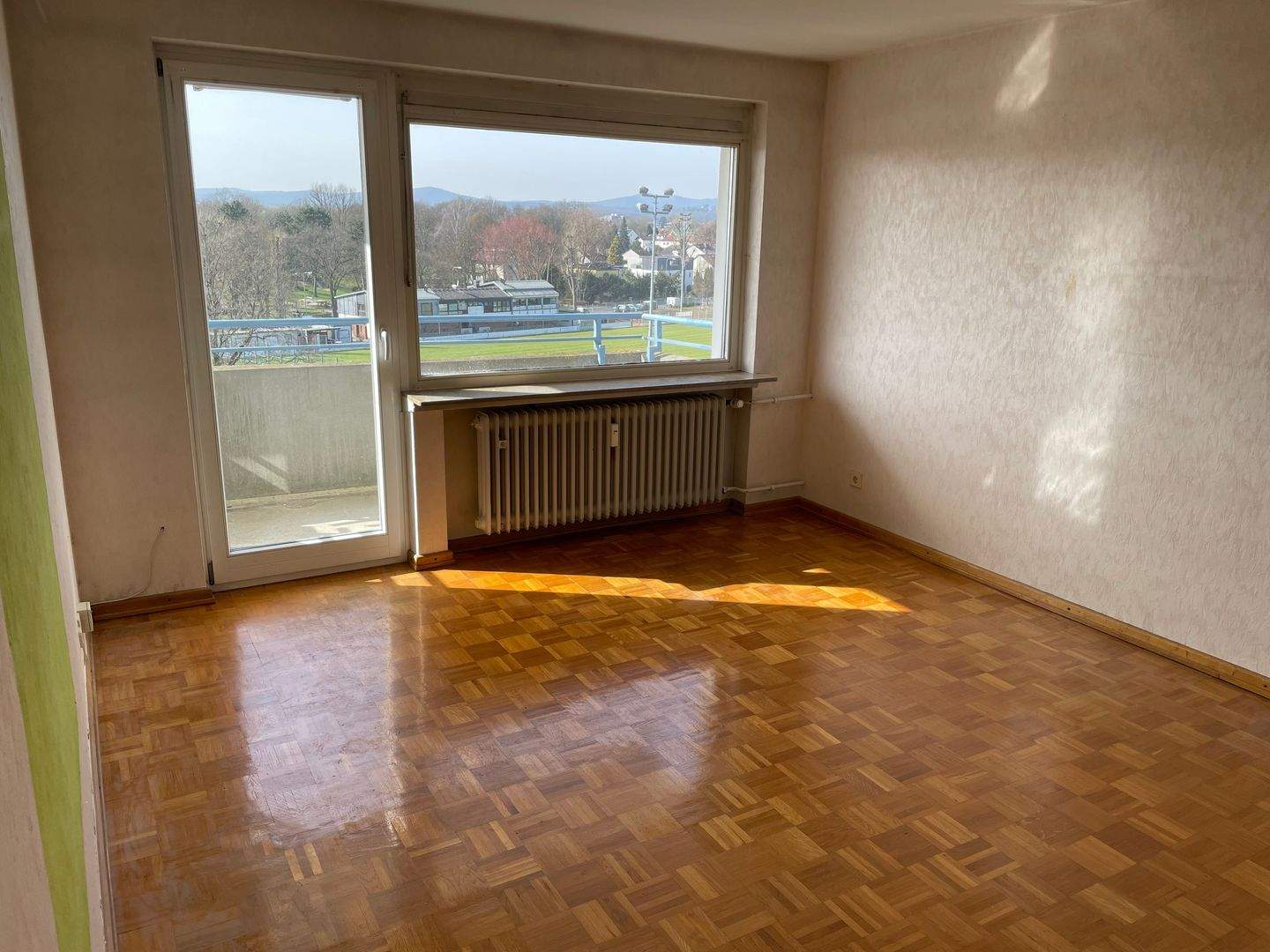 Immobilie in Eschborn - 3 Zimmer Wohnung mit tollem Ausblick - sofort frei!  - Bild 1