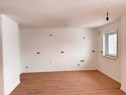 Terrassenwohnung zur Miete 875 € 4 Zimmer 97 m² Geschoss 2/3 frei ab 15.03.2026 Weinsfeld Hilpoltstein 91161