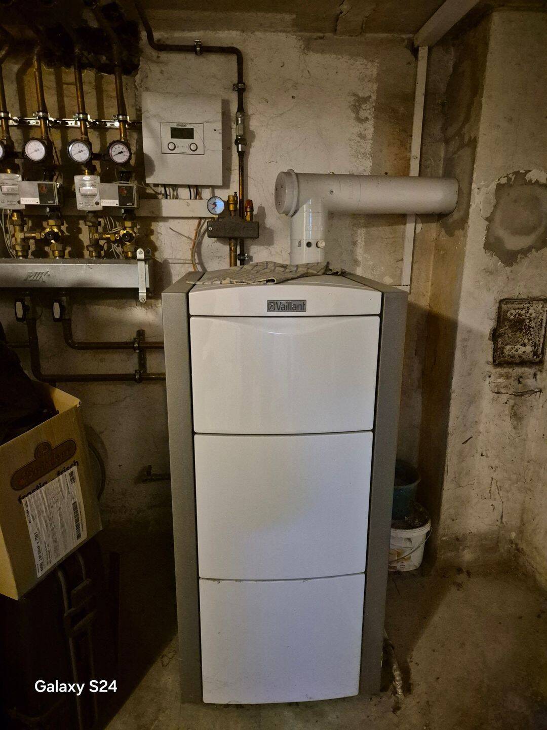 Immobilie in Herleshausen - ?? Einfamilienhaus mit großem Grundstück & Scheune  - Bild 1