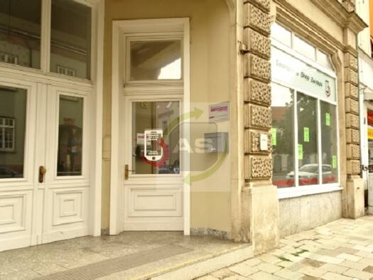 Laden zur Miete 695 € 2 Zimmer 69,6 m² Verkaufsfläche Schumannstraße 2 Innenstadt Zwickau 08056