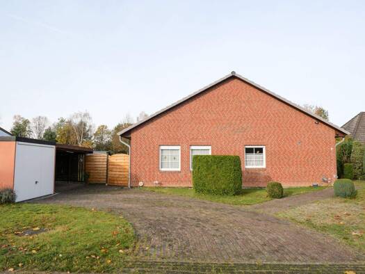 Bungalow zum Kauf 269.000 € 4 Zimmer 131 m² 1.118 m² Grundstück Himbergen 29584