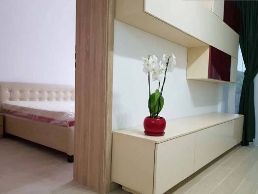 Studio zur Miete 620 € 1,5 Zimmer 38 m² frei ab sofort Stadtmitte Neu-Ulm 89231