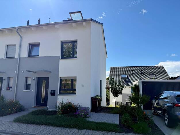 Doppelhaushälfte zum Kauf 620.000 € 5 Zimmer 141 m² 196 m² Grundstück Ortsgebiet Sinzheim 76547