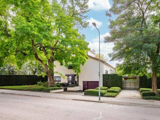 Villa zum Kauf 1.095.000 € 9 Zimmer 323 m² 3.160 m² Grundstück dorpstraat 128 Echt-Susteren 6102 TZ