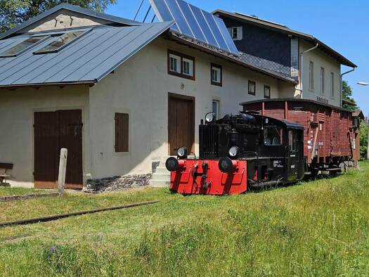 Mehrfamilienhaus zum Kauf 179.000 € 9 Zimmer 145 m² 820 m² Grundstück Hammerbrücke Muldenhammer 08262