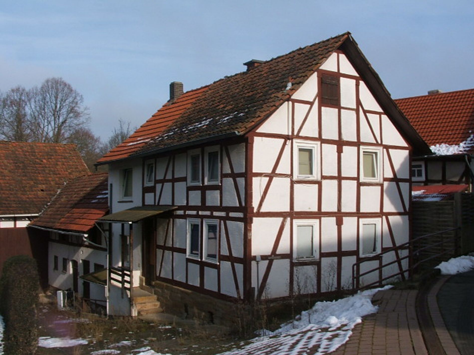 Haus zum Kauf 49.500 € 6 Zimmer 116 m²<br/>Wohnfläche 405 m²<br/>Grundstück Rambach Weißenborn-Rambach 37299